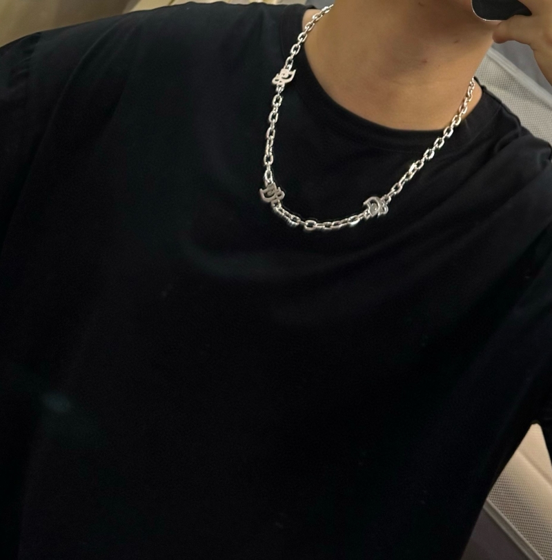 chr1st1an D10r necklaces